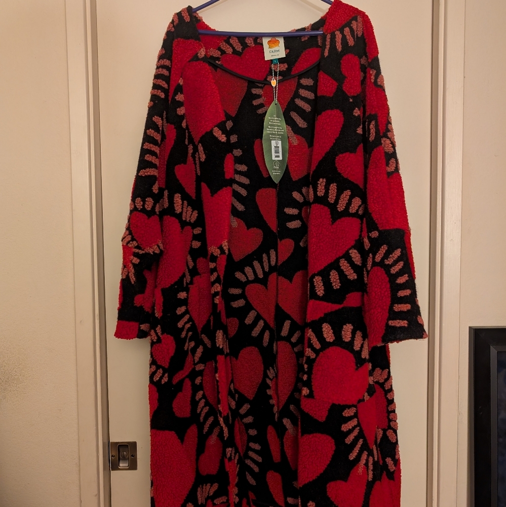 Cozy Black and Red Heart Patterned Sweater